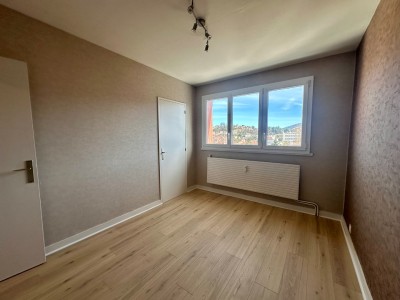 APPARTEMENT T4 A VENDRE - ST ETIENNE BELLEVUE - 67.78 m2 - 95 000 €