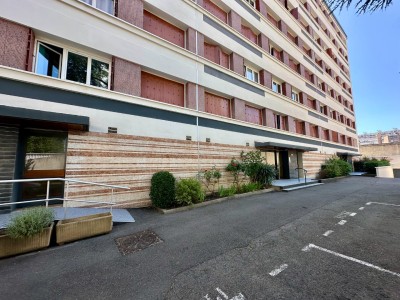 APPARTEMENT T4 A VENDRE - ST ETIENNE BELLEVUE - 67.78 m2 - 95 000 €