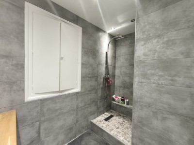 APPARTEMENT T4 A VENDRE - ST ETIENNE BELLEVUE - 96.84 m2 - 125 000 €