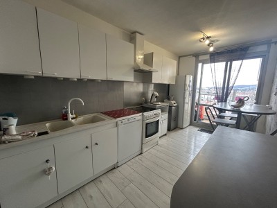 APPARTEMENT T4 A VENDRE - ST ETIENNE BERGSON - 87 m2 - 149�000�&euro;