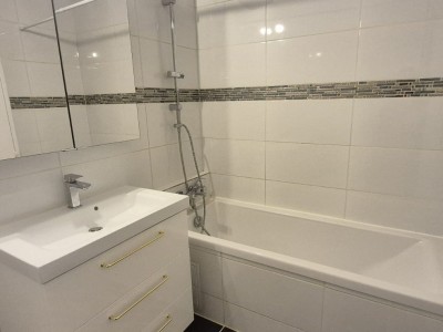 APPARTEMENT T4 A VENDRE - ST ETIENNE BERGSON - 83 m2 - 96 000 &euro;