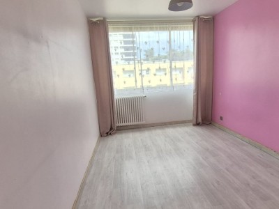 APPARTEMENT T4 A VENDRE - ST ETIENNE BERGSON - 83 m2 - 96 000 &euro;