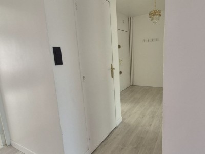 APPARTEMENT T4 A VENDRE - ST ETIENNE BERGSON - 83 m2 - 96 000 &euro;