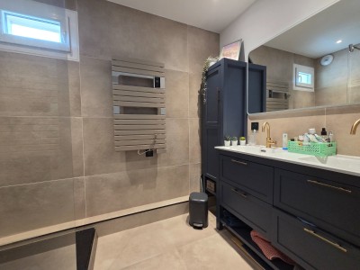 APPARTEMENT T4 A VENDRE - ST ETIENNE BERGSON - 91.94 m2 - 165 000 €