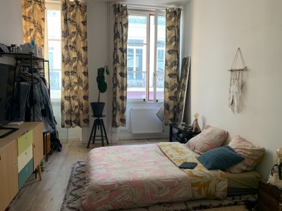 APPARTEMENT T4 - ST ETIENNE CENTRE VILLE - 83.32 m2 - 106000€