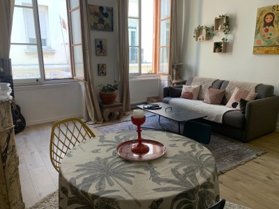 APPARTEMENT T4 - ST ETIENNE CENTRE VILLE - 83.32 m2 - 106000€