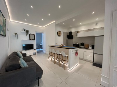 Appartement coup de coeur rnov Centre Ville A VENDRE - ST ETIENNE CENTRE VILLE - 133.78 m2 - 200000€