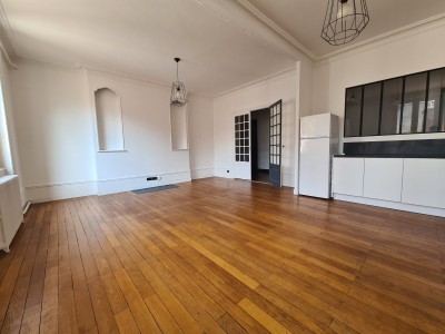 APPARTEMENT T4 A VENDRE - ST ETIENNE CENTRE VILLE - 110.16 m2 - 180000€