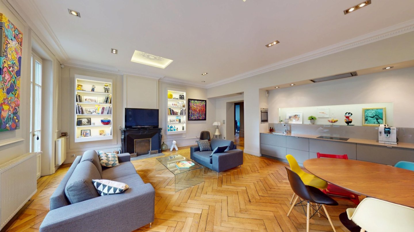 APPARTEMENT T4 - ST ETIENNE CENTRE VILLE - 130 m2 - VENDU