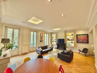 APPARTEMENT T4 A VENDRE - ST ETIENNE CENTRE VILLE - 130 m2 - 270000€