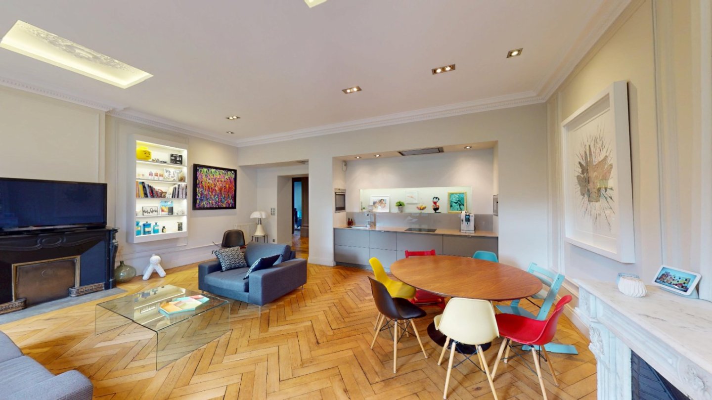 APPARTEMENT T4 - ST ETIENNE CENTRE VILLE - 130 m2 - VENDU