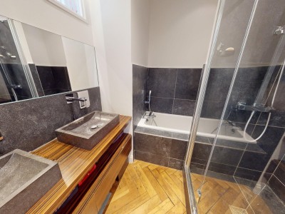 APPARTEMENT T4 - ST ETIENNE CENTRE VILLE - 130 m2 - VENDU