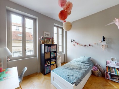 APPARTEMENT T4 - ST ETIENNE CENTRE VILLE - 130 m2 - VENDU