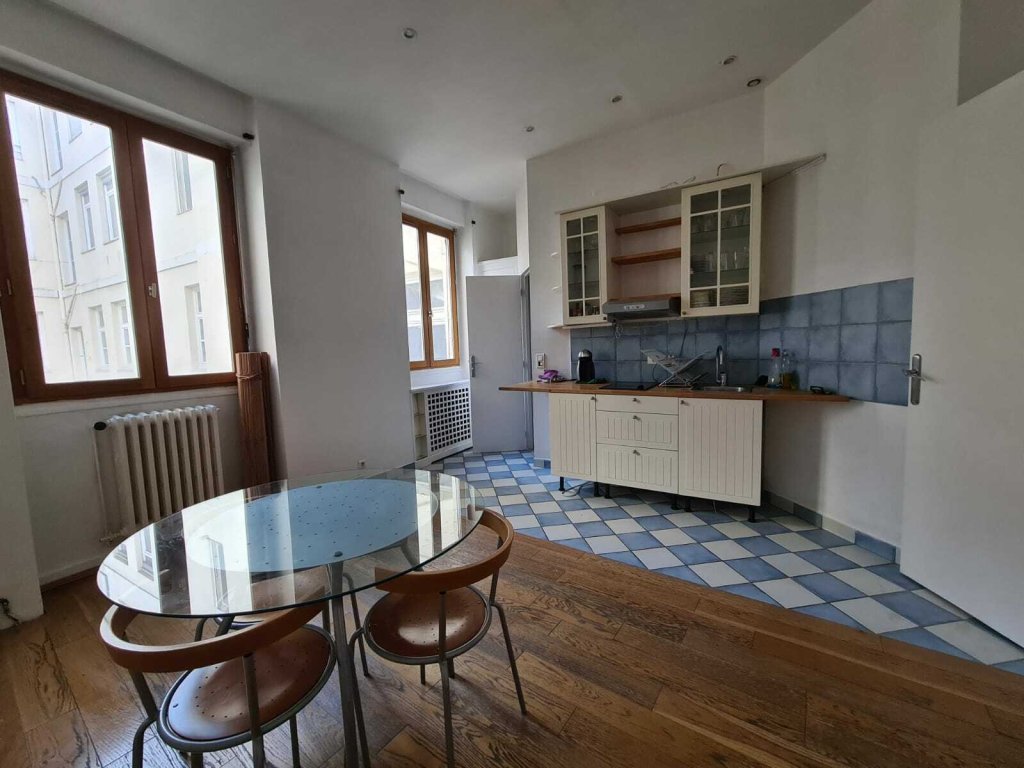 Appartement A VENDRE - ST ETIENNE CENTRE VILLE - 138.29 m2 - 189�000�&euro;