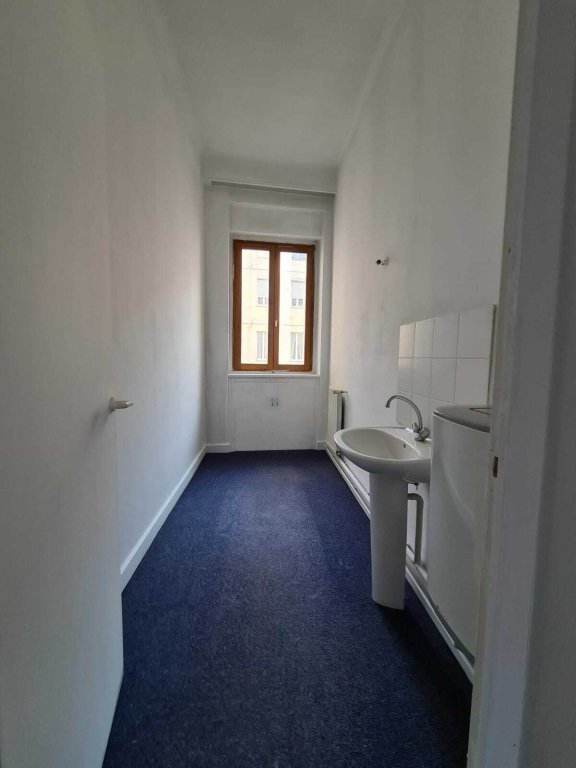 Appartement A VENDRE - ST ETIENNE CENTRE VILLE - 138.29 m2 - 189�000�&euro;