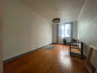 Appartement de type 4 Hyper Centre A VENDRE - ST ETIENNE CENTRE VILLE - 80 m2 - 85 000 €