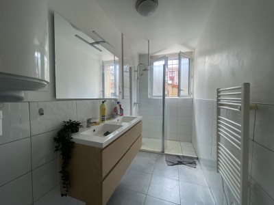 Appartement de type 4 Hyper Centre A VENDRE - ST ETIENNE CENTRE VILLE - 80 m2 - 85 000 €