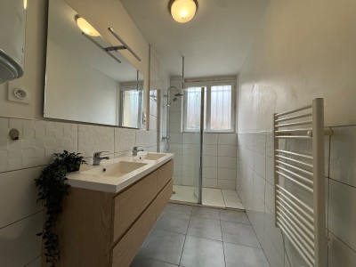 Appartement de type 4 Hyper Centre A VENDRE - ST ETIENNE CENTRE VILLE - 80.39 m2 - 85 000 €