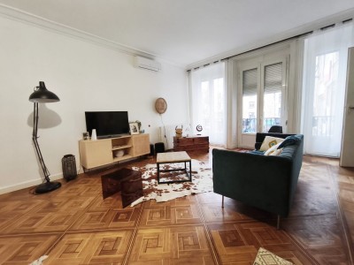 APPARTEMENT T4 A VENDRE - ST ETIENNE CENTRE VILLE - 139 m2 - 149 000 €