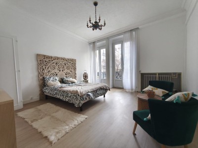 APPARTEMENT T4 A VENDRE - ST ETIENNE CENTRE VILLE - 139 m2 - 149 000 €
