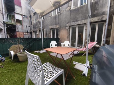 APPARTEMENT T4 A VENDRE - ST ETIENNE CENTRE VILLE - 139 m2 - 149 000 €