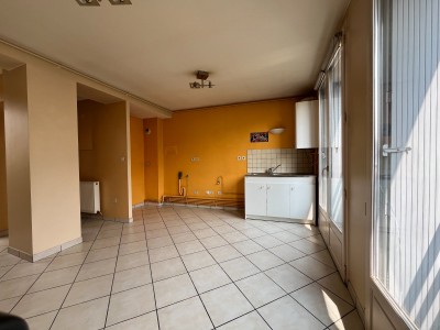 APPARTEMENT T4 A VENDRE - ST ETIENNE CENTRE VILLE - 79.1 m2 - 139�000�&euro;