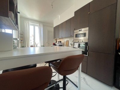 Appartement Haussmannien parfait état Hyper Centre A VENDRE - ST ETIENNE CENTRE VILLE - 131.59 m2 - 190 000 &euro;