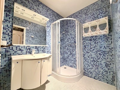F4 avec balcon Saint-Etienne A VENDRE - ST ETIENNE CENTRE VILLE - 97.15 m2 - 99 000 €