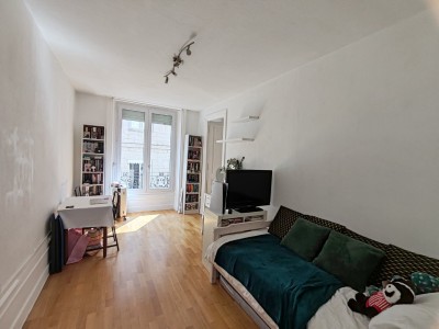 APPARTEMENT T4 A VENDRE - ST ETIENNE CENTRE VILLE - 139 m2 - 159 000 &euro;