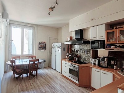 APPARTEMENT T4 A VENDRE - ST ETIENNE CENTRE VILLE - 139 m2 - 159 000 &euro;