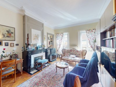 APPARTEMENT T4 A VENDRE - ST ETIENNE CENTRE VILLE - 125.12 m2 - 170 000 €