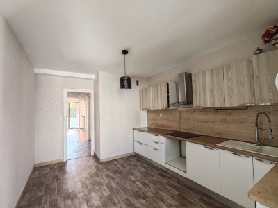 APPARTEMENT T4 A VENDRE - ST ETIENNE CENTRE VILLE - 90.17 m2 - 107 000 €