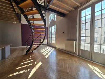 APPARTEMENT T4 A VENDRE - ST ETIENNE CENTRE VILLE - 156.38 m2 - 260 000 &euro;