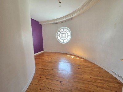 APPARTEMENT T4 A VENDRE - ST ETIENNE CENTRE VILLE - 156.38 m2 - 260 000 &euro;