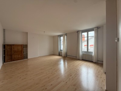 Appartement type 4 secteur Chateaucreux A VENDRE - ST ETIENNE CHATEAUCREUX - 96 m2 - 105 000 €