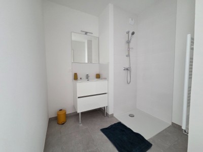 APPARTEMENT T4 A VENDRE - ST ETIENNE CHATEAUCREUX - 91.55 m2 - 320 000 &euro;