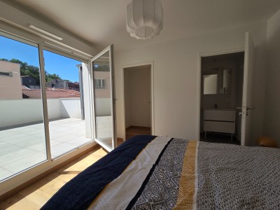 APPARTEMENT T4 A VENDRE - ST ETIENNE CHATEAUCREUX - 91.55 m2 - 320 000 &euro;