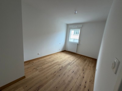 APPARTEMENT T4 A VENDRE - ST ETIENNE CHATEAUCREUX - 90.67 m2 - 300 000 &euro;