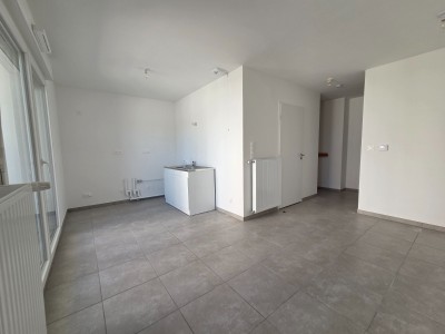 APPARTEMENT T4 A VENDRE - ST ETIENNE CHATEAUCREUX - 79.93 m2 - 272 000 €