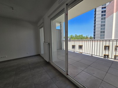 APPARTEMENT T4 A VENDRE - ST ETIENNE CHATEAUCREUX - 79.93 m2 - 272 000 €