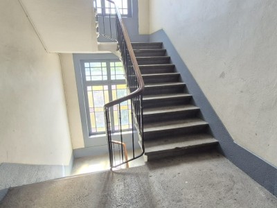 APPARTEMENT T4 A VENDRE - ST ETIENNE CHAVANELLE - 123 m2 - 120 000 €