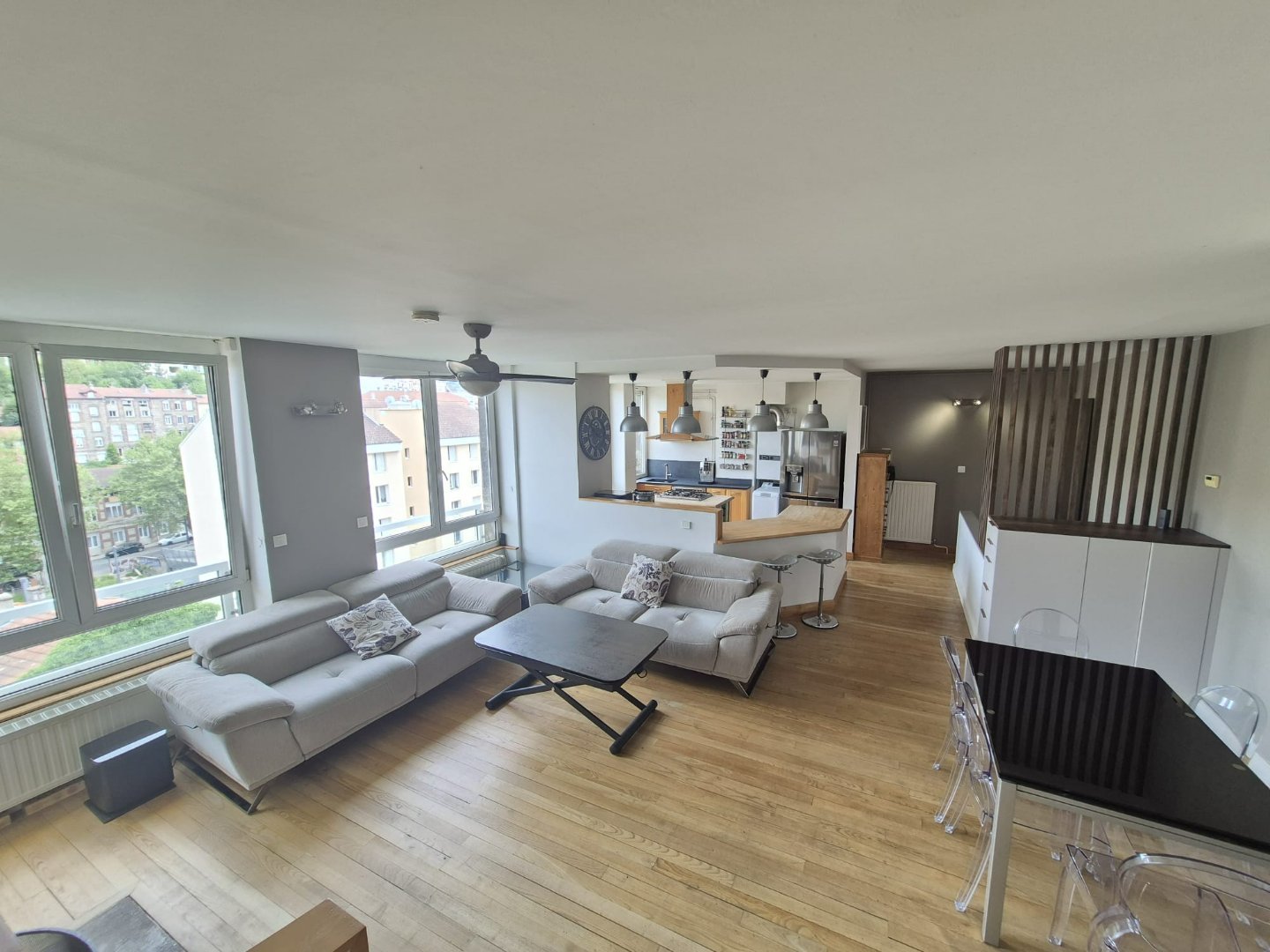 APPARTEMENT T4 A VENDRE - ST ETIENNE COLLINE DES PERES - 132.11 m2 - 165�000�&euro;