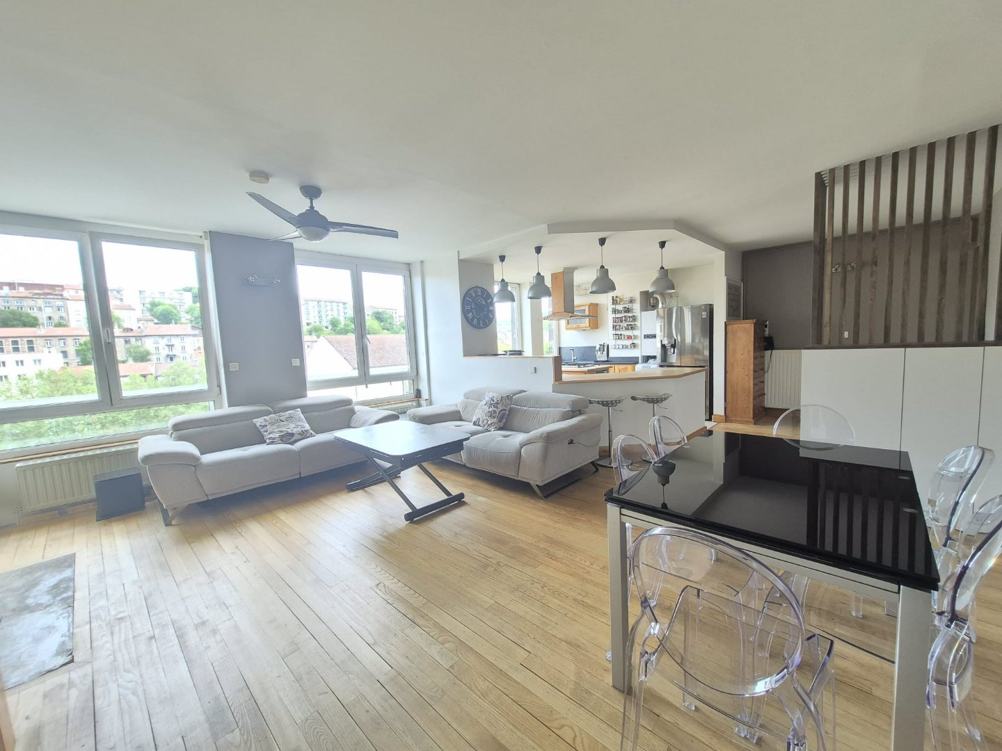 APPARTEMENT T4 A VENDRE - ST ETIENNE COLLINE DES PERES - 132.11 m2 - 165�000�&euro;