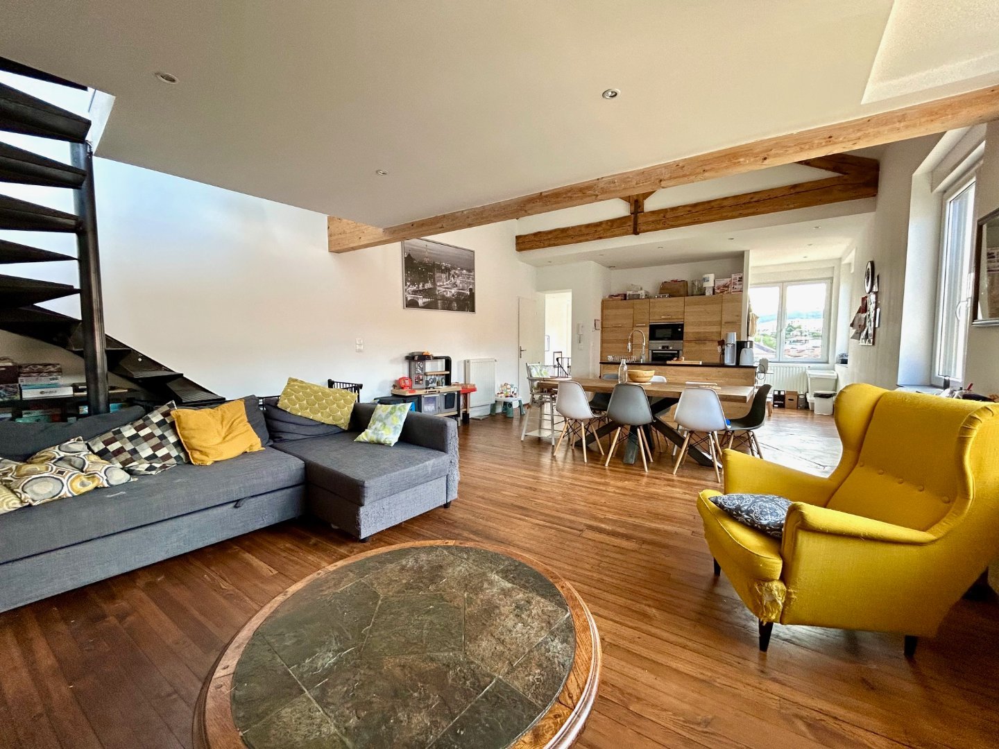 APPARTEMENT T4 - ST ETIENNE COLLINE DES PERES - 100.4 m2 - VENDU