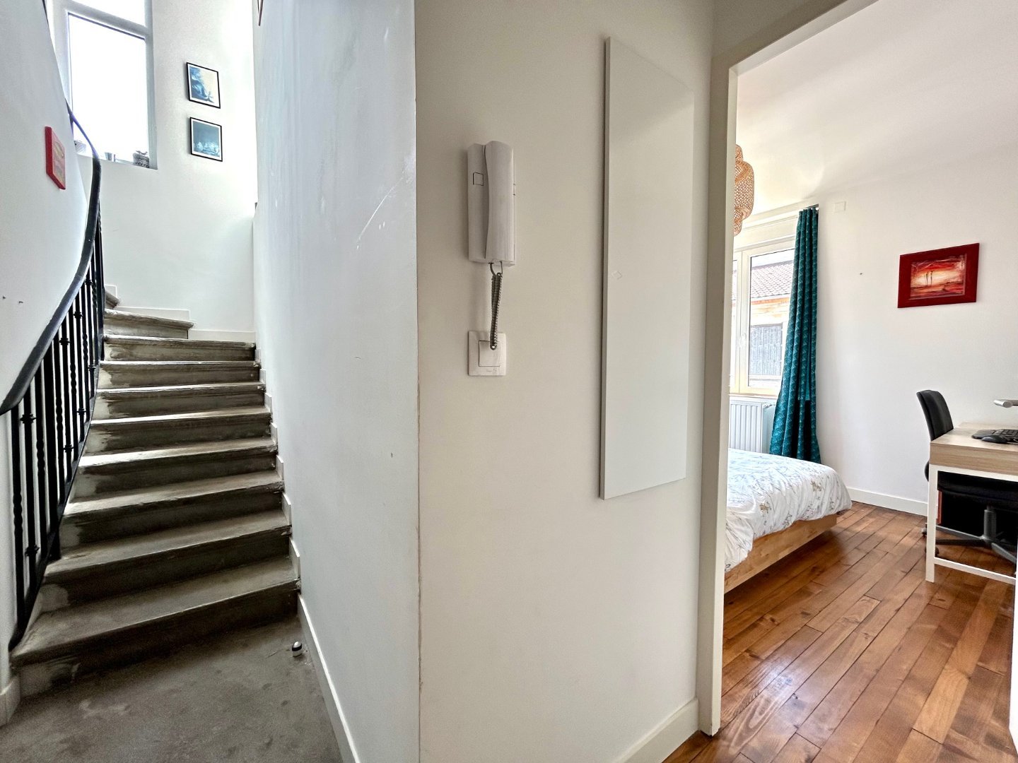 APPARTEMENT T4 - ST ETIENNE COLLINE DES PERES - 100.4 m2 - VENDU