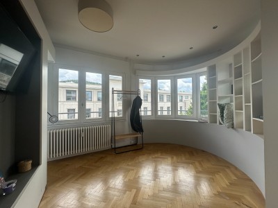 APPARTEMENT T4 A VENDRE - ST ETIENNE entre les coles Fauriel et Mimard - 106.62 m2 - 163000€