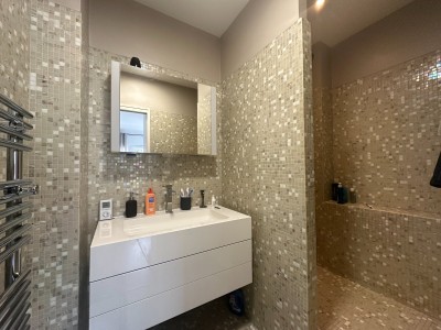 APPARTEMENT T4 A VENDRE - ST ETIENNE entre les coles Fauriel et Mimard - 106.62 m2 - 163000€