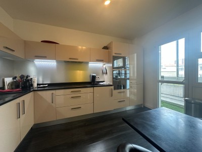 APPARTEMENT T4 A VENDRE - ST ETIENNE entre les coles Fauriel et Mimard - 106.62 m2 - 163000€