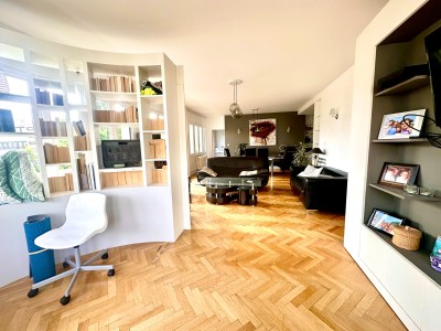 APPARTEMENT T4 A VENDRE - ST ETIENNE entre les coles Fauriel et Mimard - 106.62 m2 - 163000€
