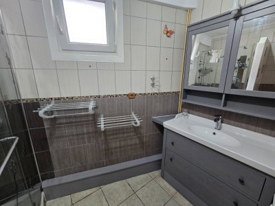 APPARTEMENT T4 - ST ETIENNE FAURIEL - 81.7 m2 - 127800€
